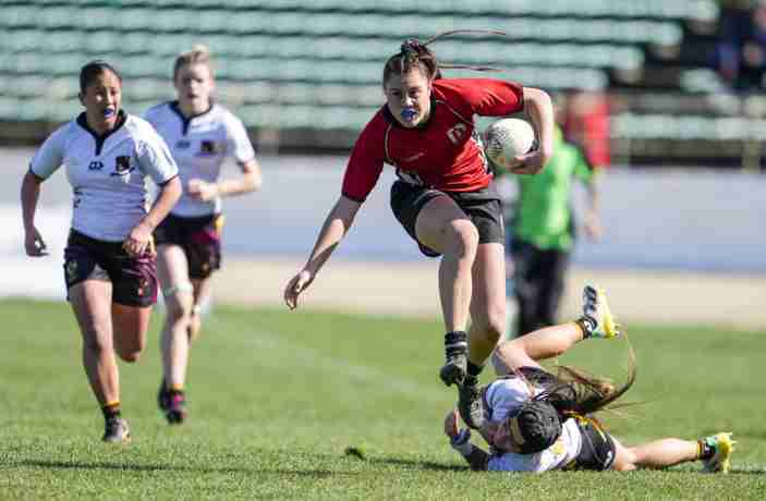 Rising stars rewarded with Sevens contracts